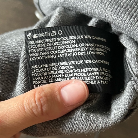 Club Monaco Cardigan, size small, grey - Picture 2 of 3